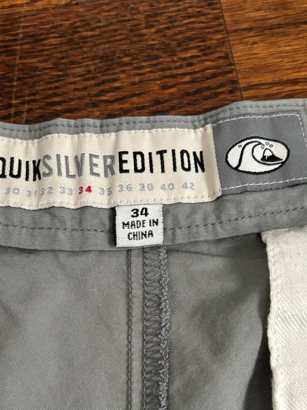 Quiksilver Men's Light Gray Shorts Size 34